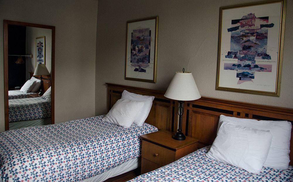 Hotel Ambassador Vancouver Extérieur photo