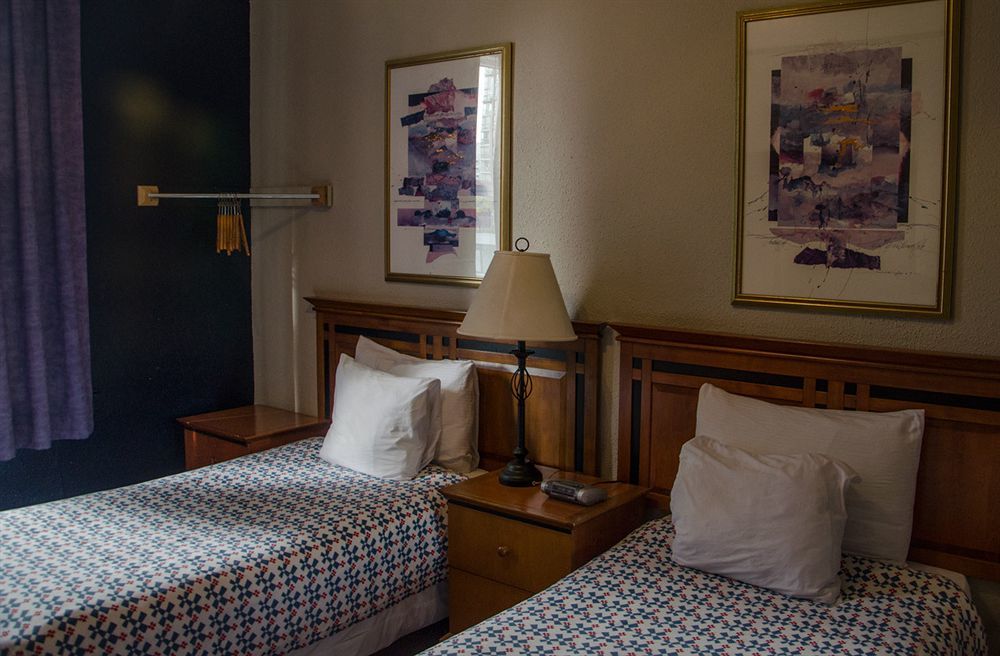 Hotel Ambassador Vancouver Extérieur photo