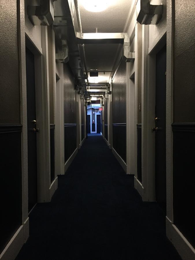 Hotel Ambassador Vancouver Extérieur photo