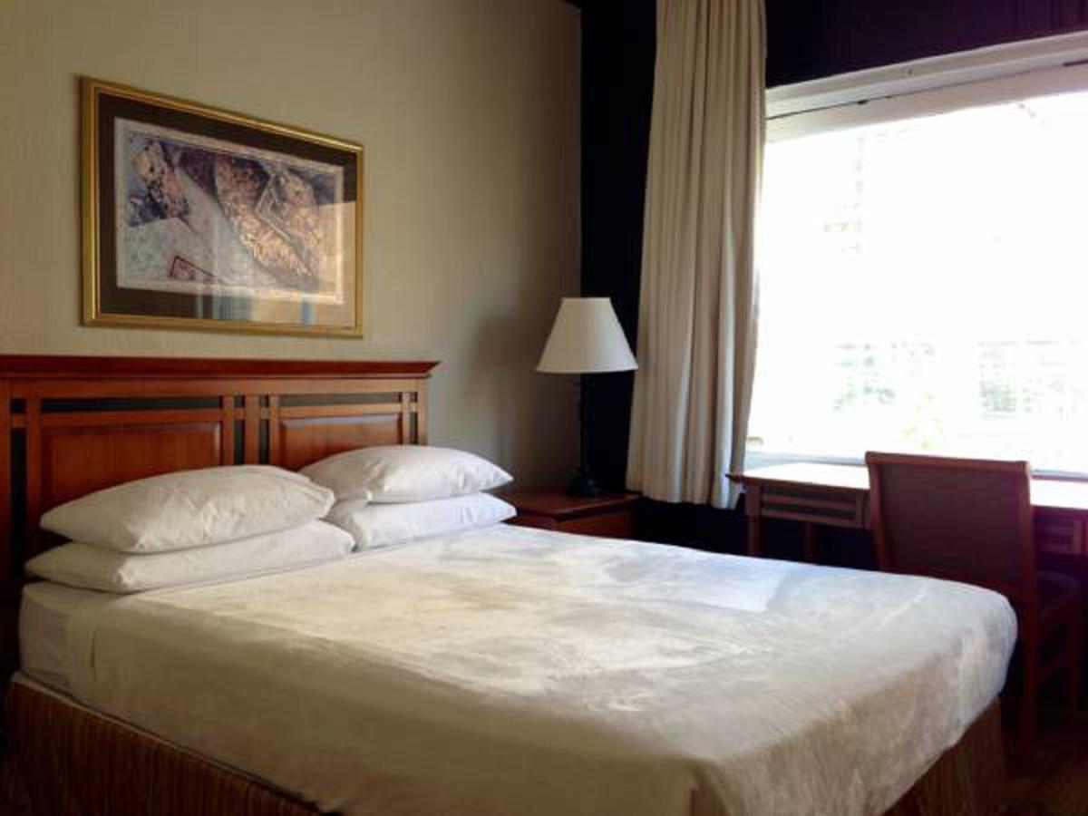 Hotel Ambassador Vancouver Extérieur photo